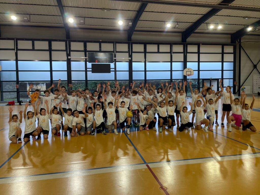 Photo officielle des jeunes joueurs présents lors de la finale duu Panier d'Or 2026 CD34